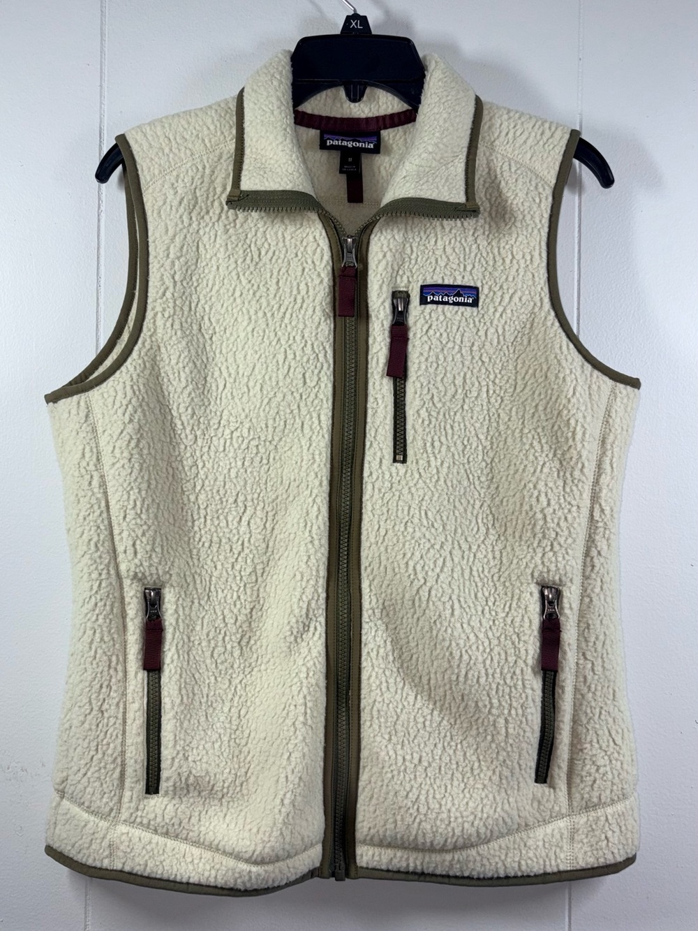 Patagonia Women’s M Cream Fleece Vest Olive Trim Full Zip Style 22825